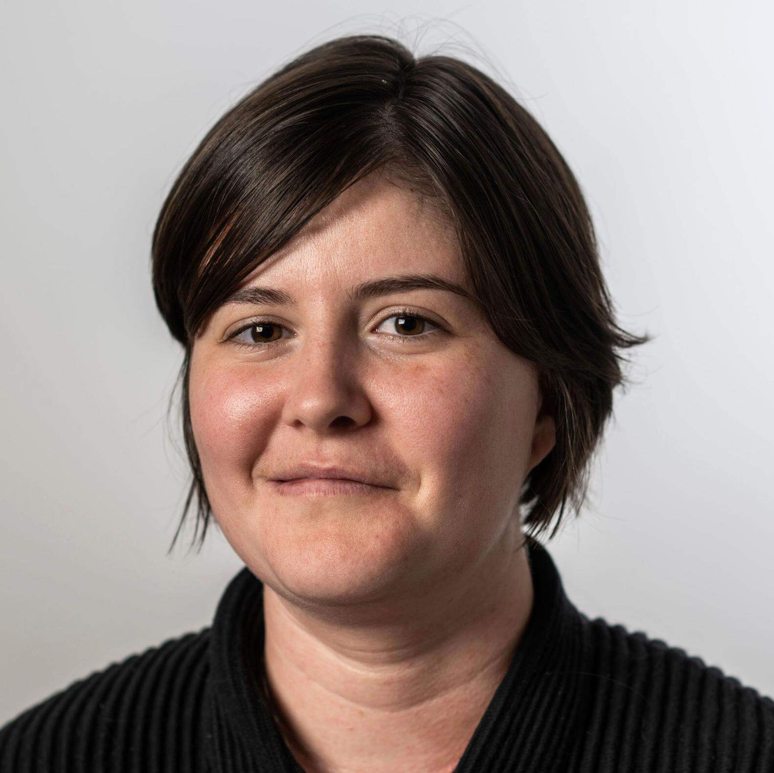 Profile Image of Lia Russell