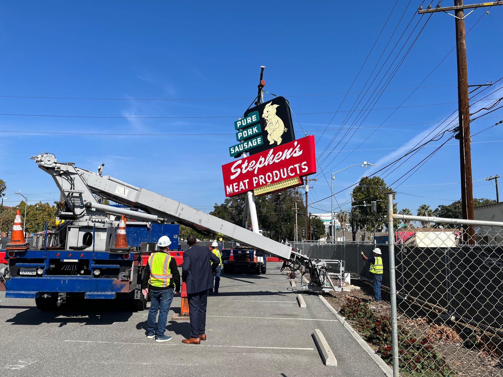 The Stephenâs Meat Products Co. âDancing Pigâ sign at 81...