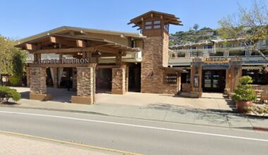 Bay Area hotel is bought through foreclosure of failed property loan