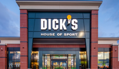 Fresno on track to demolish former Forever 21, get Dick’s House of Sport