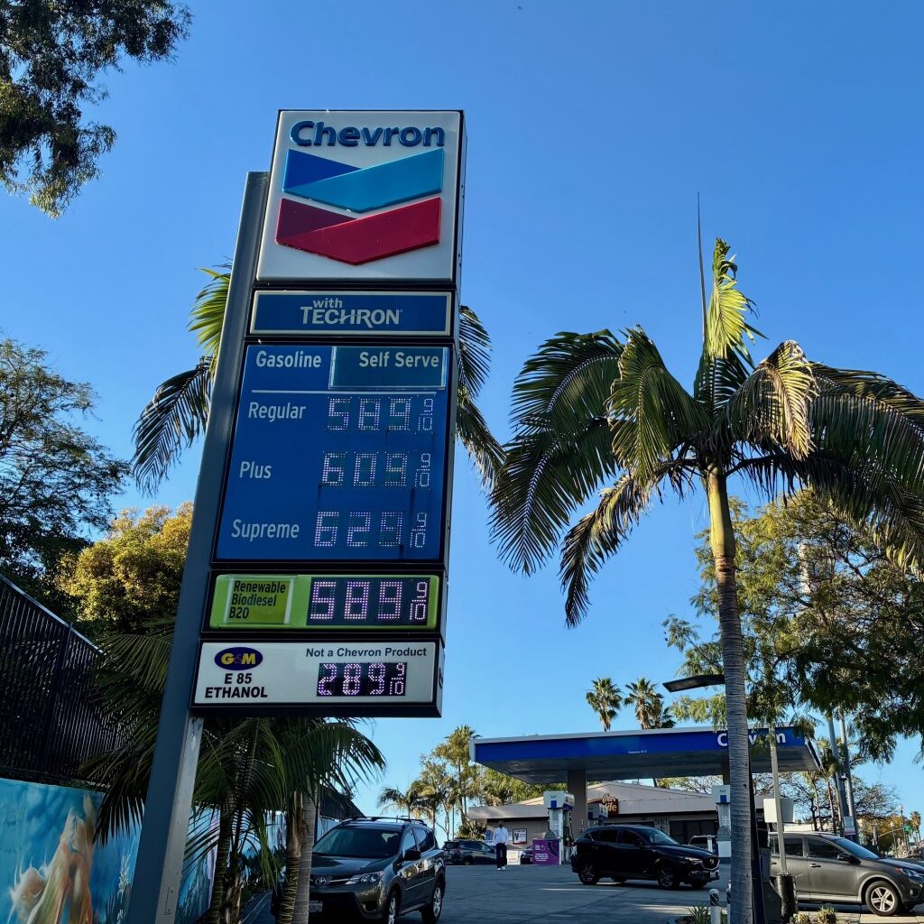 Fuel prices keep soaring in San Diego and will likely hit other sectors of the economy – San Diego Union-Tribune
