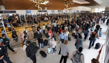 San Diego TSA agents continue to be unpaid; long airport security lines carry on – San Diego Union-Tribune