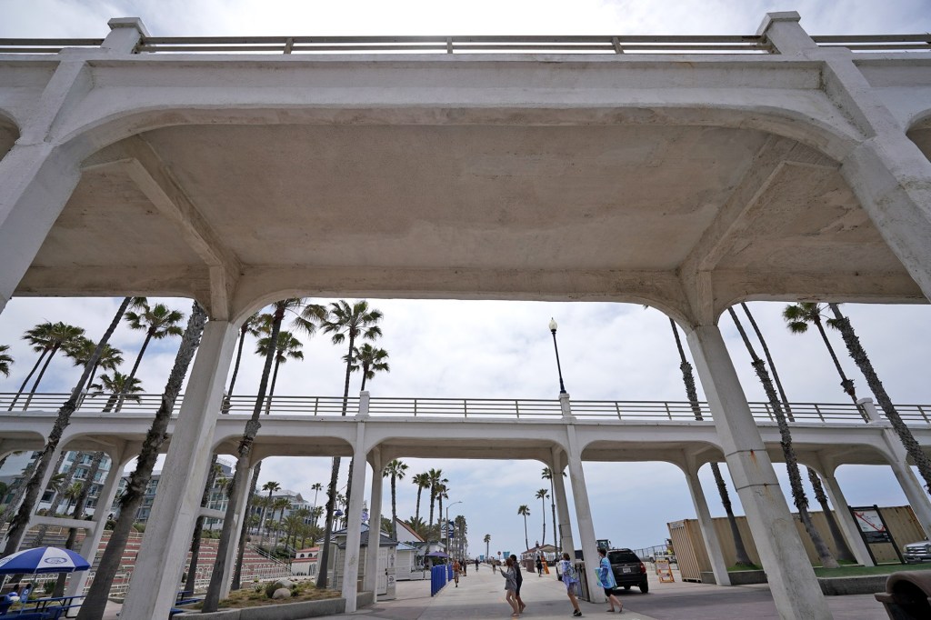 Man seriously hurt in fall from Oceanside Pier