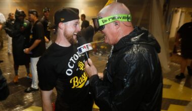 Padres agree to extension with colorful TV analyst Mark Grant