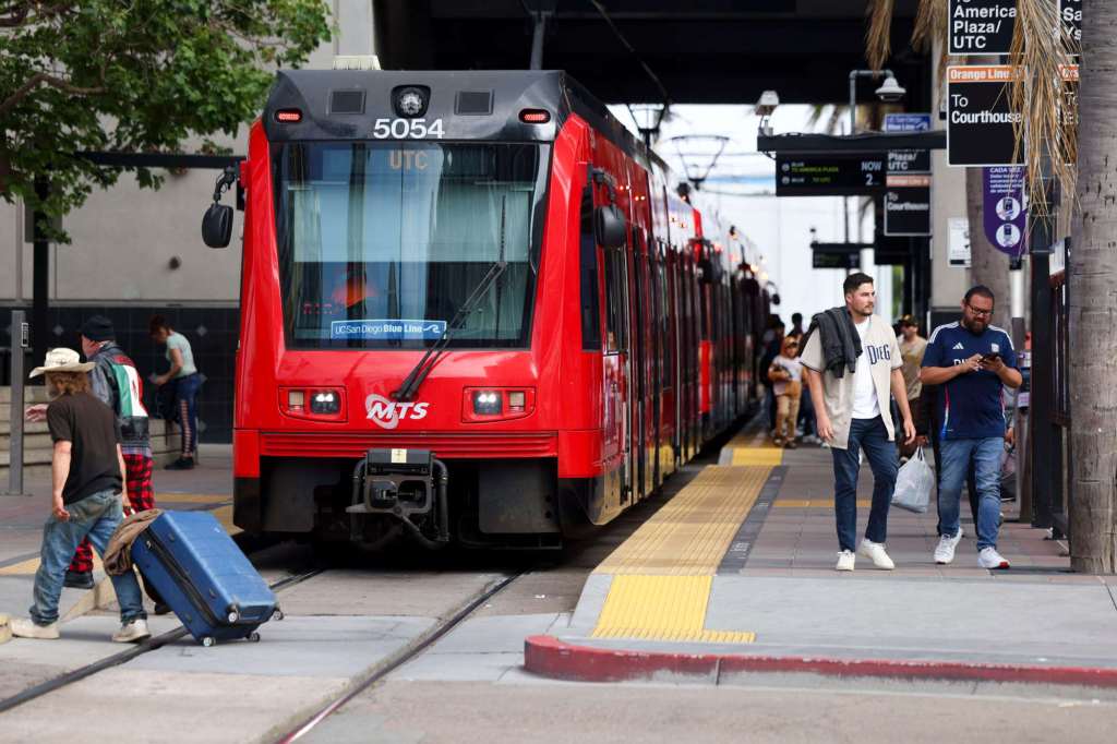 Readers offer alternative theories on decline in Trolley ridership – San Diego Union-Tribune