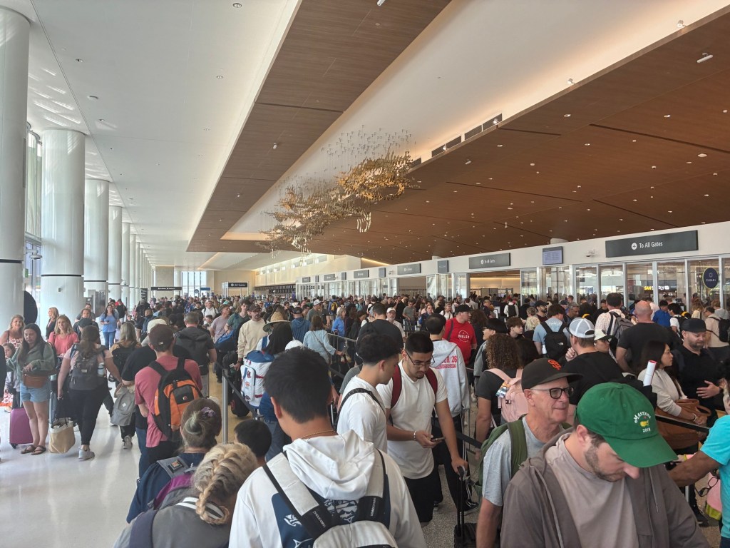 Long TSA lines at San Diego Airport but no ICE agents at the moment – San Diego Union-Tribune