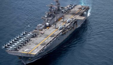 San Diego’s USS Boxer stops in Hawaii en route to transporting Camp Pendleton Marines to Middle East – San Diego Union-Tribune