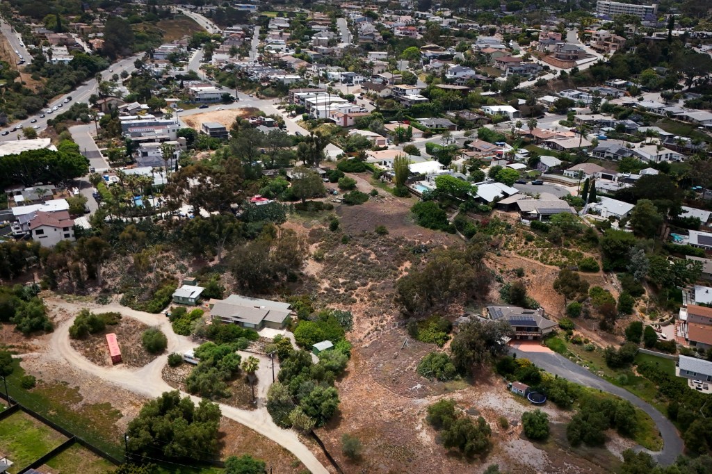 His ADU mega-projects prompted a city crackdown. Now he’s being sued by investors and lenders. – San Diego Union-Tribune