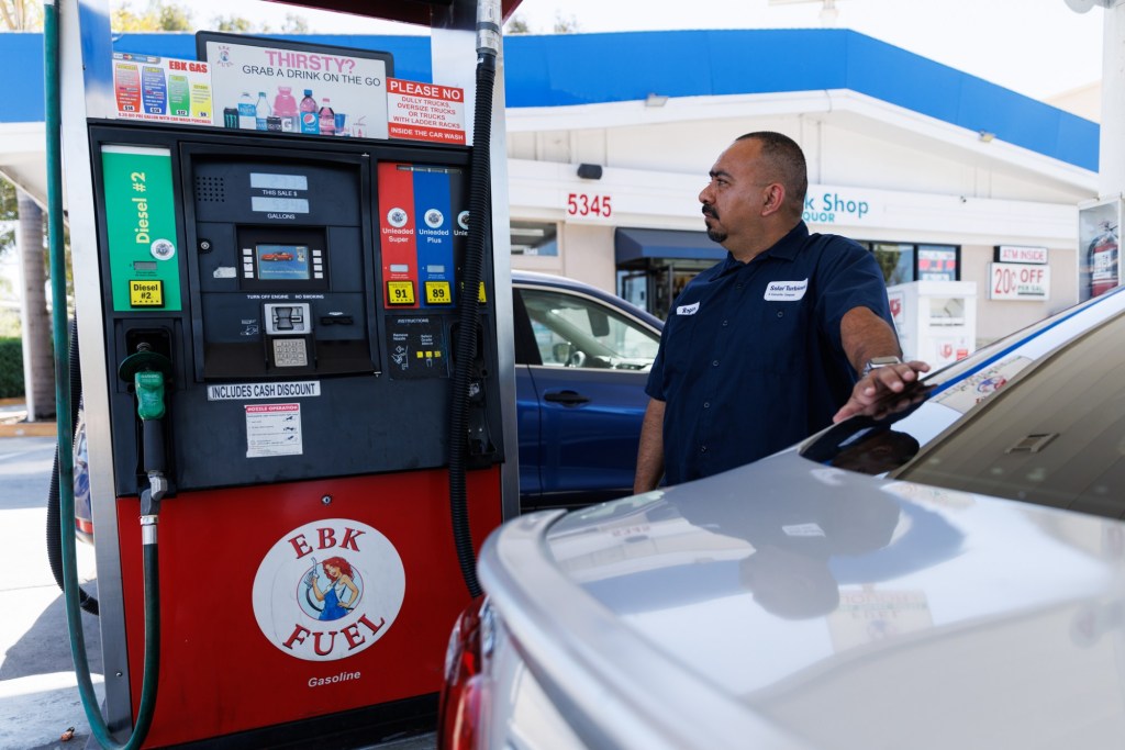 California’s petroleum watchdog says it’s on the lookout for price gougers – San Diego Union-Tribune