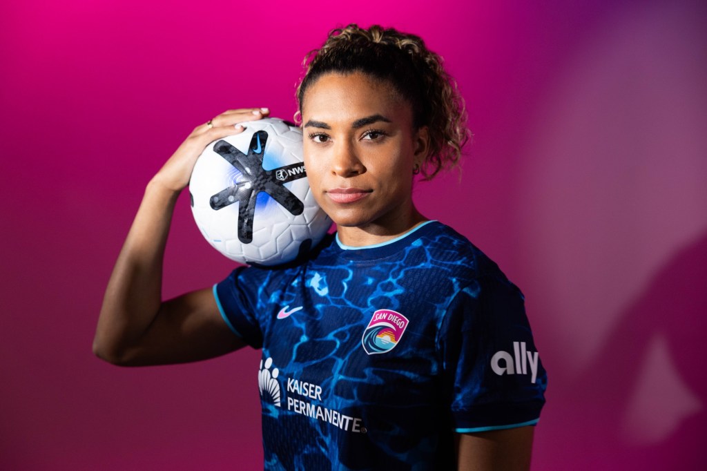 San Diego Wave acquire forward Catarina Macario, sign her through 2030