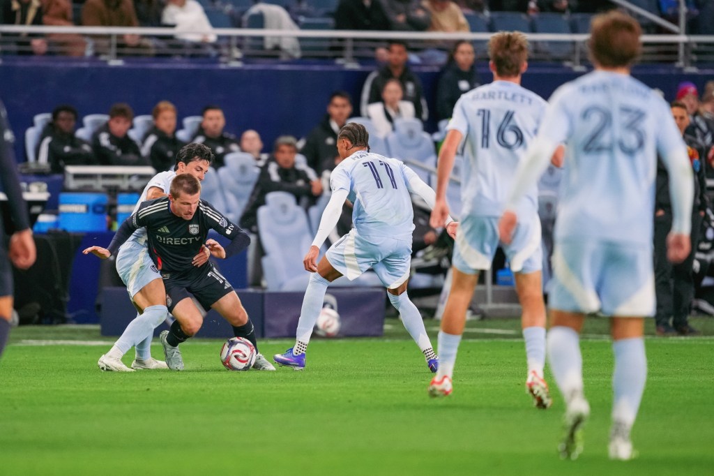 SDFC improves to 3-0 win win over Sporting Kansas City