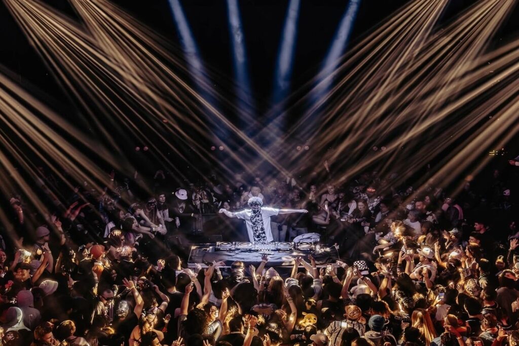 Same Same But Different SUBmerged