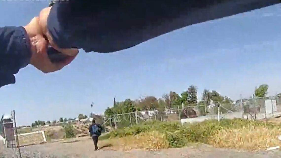 Tulare officers who fatally shot fleeing man to be reinstated