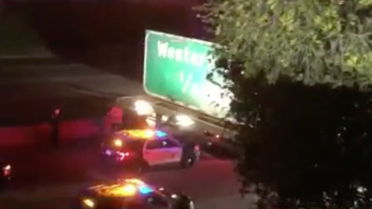 Man hit by vehicle on 101 Freeway while fleeing police in Hollywood – NBC Los Angeles