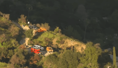 Hiker hurt trying to save dog on Mt. Wilson Trail – NBC Los Angeles