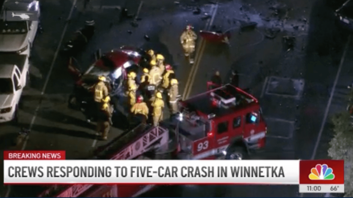 5-car crash leaves at least 4 people injured in Winnetka – NBC Los Angeles