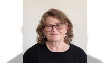 Daily Breeze reporter Donna Littlejohn honored with local Legacy Journalism award – Daily Breeze