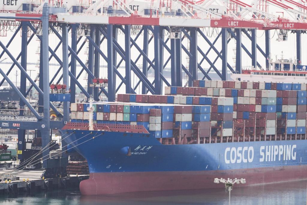 Long Beach port sees ‘a few flat months’ followed by a bounce in 2026 cargo, CEO says – Press Telegram