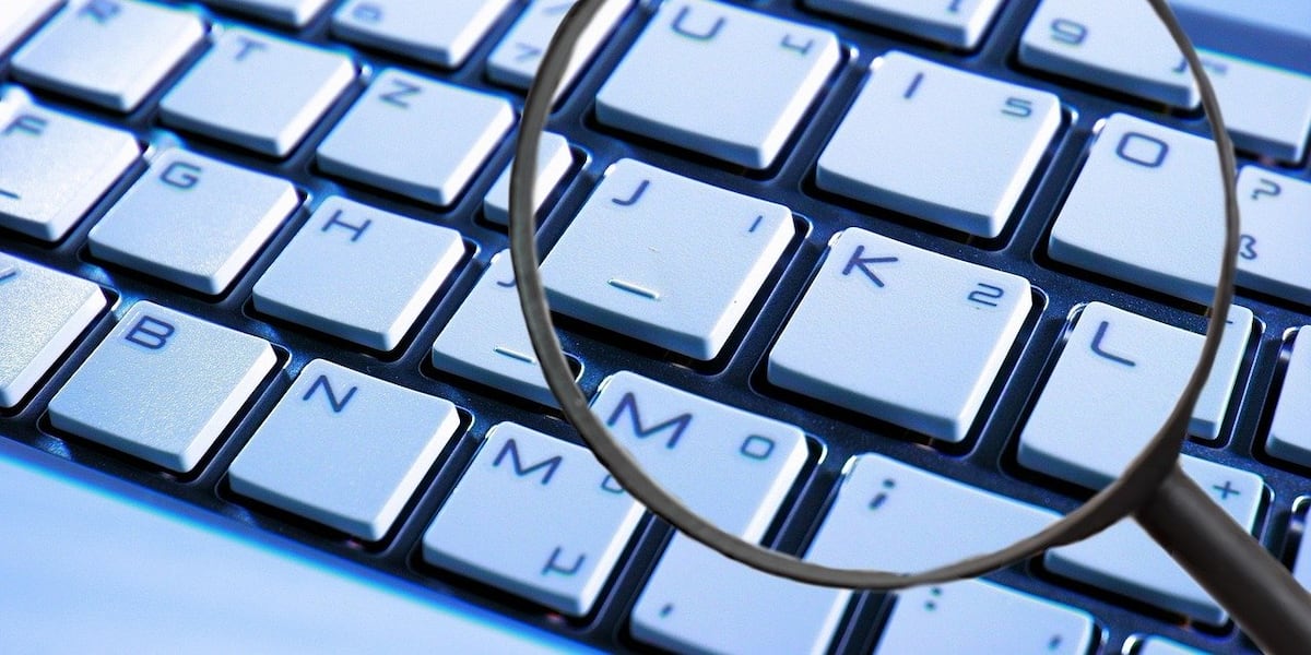 Missouri man charged after California parent notices contact with child