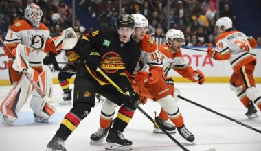 Ducks Look To Strengthen Pacific Division Lead Against Canucks