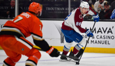 Deen's Daily: Necas Stays Hot; First Center Traded; Trade Deadline Heating Up