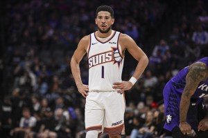 Phoenix Suns Sacramento Kings Collin Gillespie Devin Booker return Suns Kings final score
