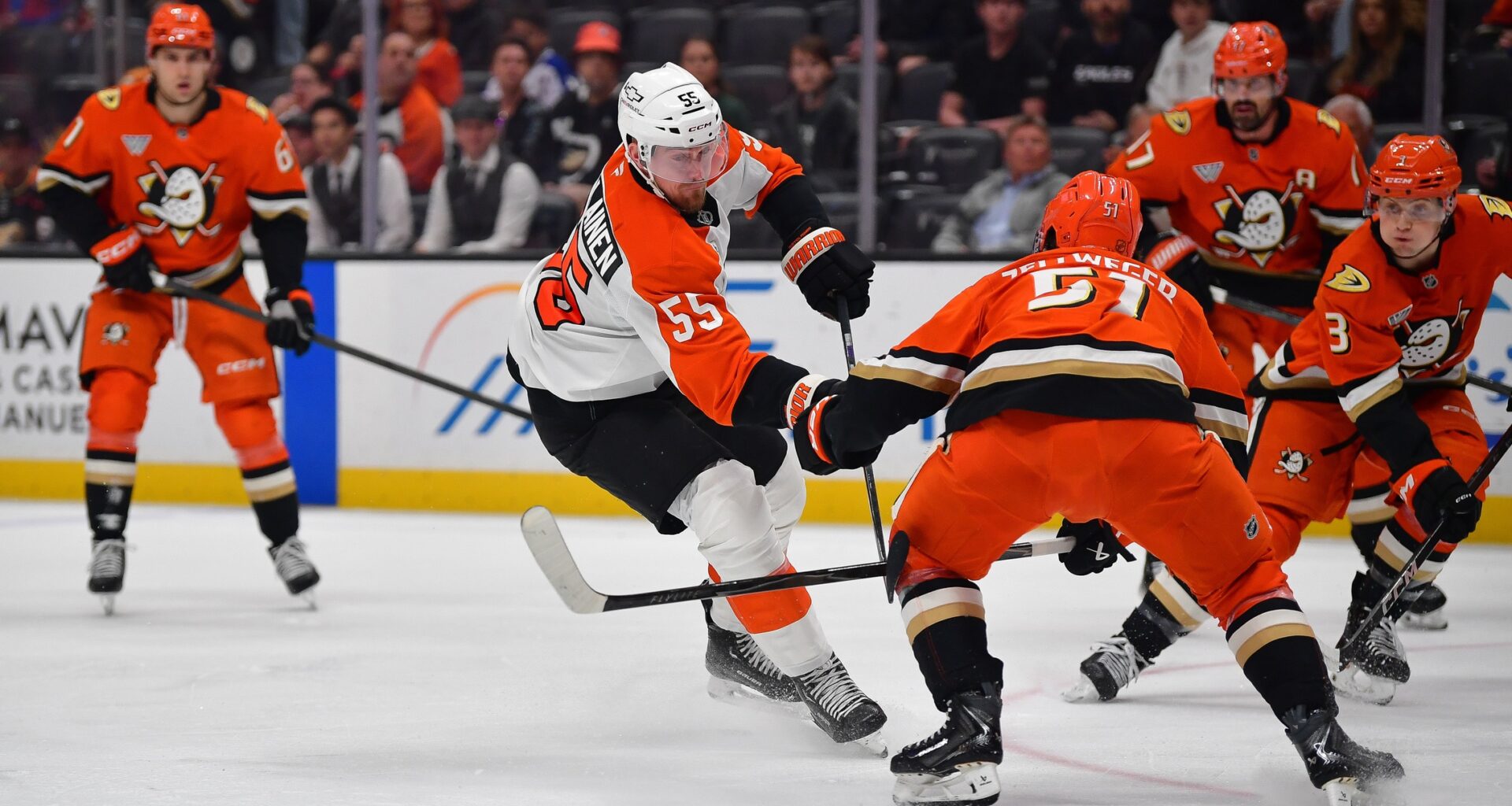 Flyers a cut above Anaheim in 3-2 overtime victory on West Coast opener