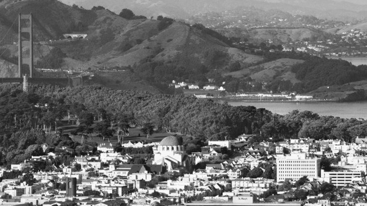Oakland Community Holds Candlelight Vigil for Missing At-Risk Woman Amy Hillyard