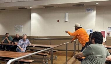 Insults, chaos at west Fresno meeting over apartments