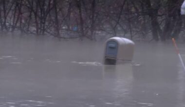 Water main break floods Farmington Hills neighborhoods