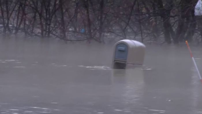 Water main break floods Farmington Hills neighborhoods