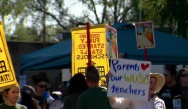 West Sacramento teachers union holds rally amid contract talks