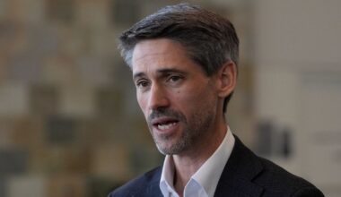 Top California Democrat flops with call for candidates to exit governor's race :: WRAL.com