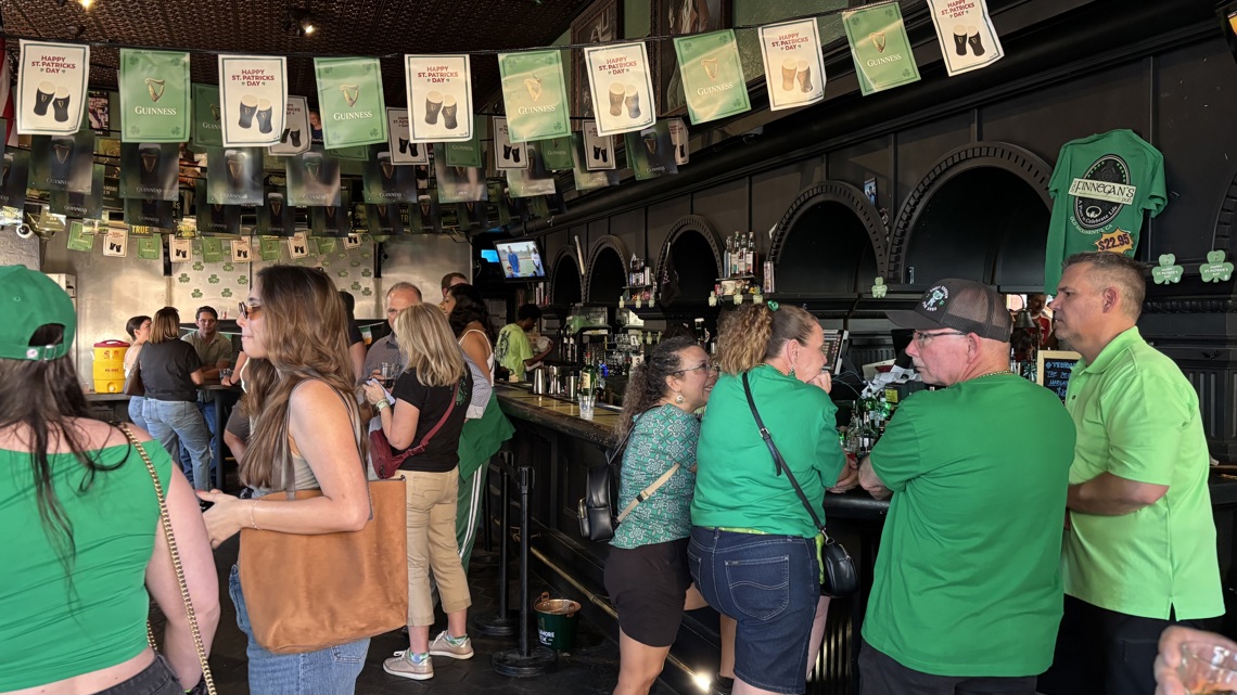 St. Patrick’s Day crowds pack Old Sacramento bars and restaurants