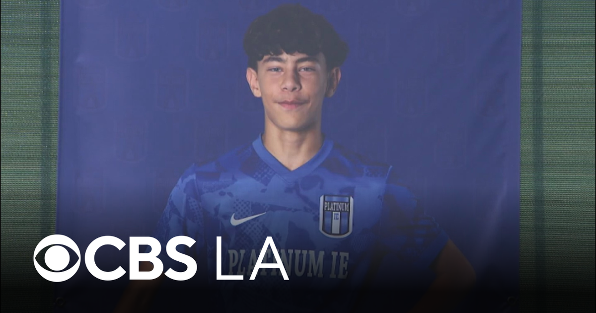Southern California soccer team honors teammate who died during practice