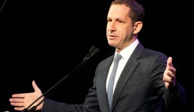 Two men attacked San Francisco mayor's bodyguards, authorities say :: WRAL.com