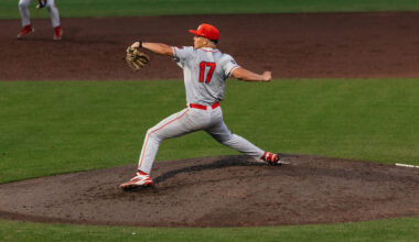 Lobos Fall in Extras at San Jose - New Mexico Lobos