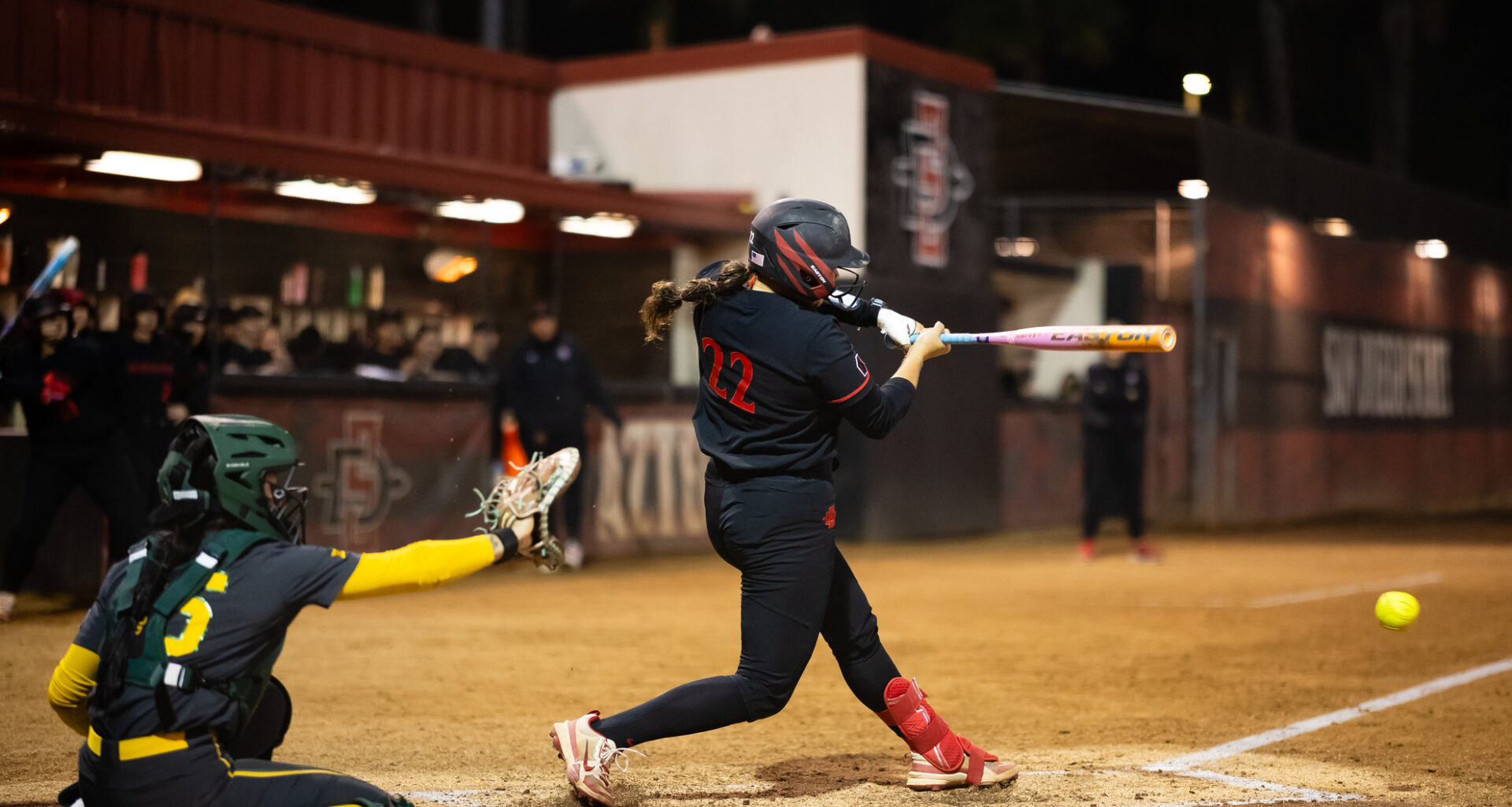 Late UNLV Rally Sinks Softball 4-3 on Friday