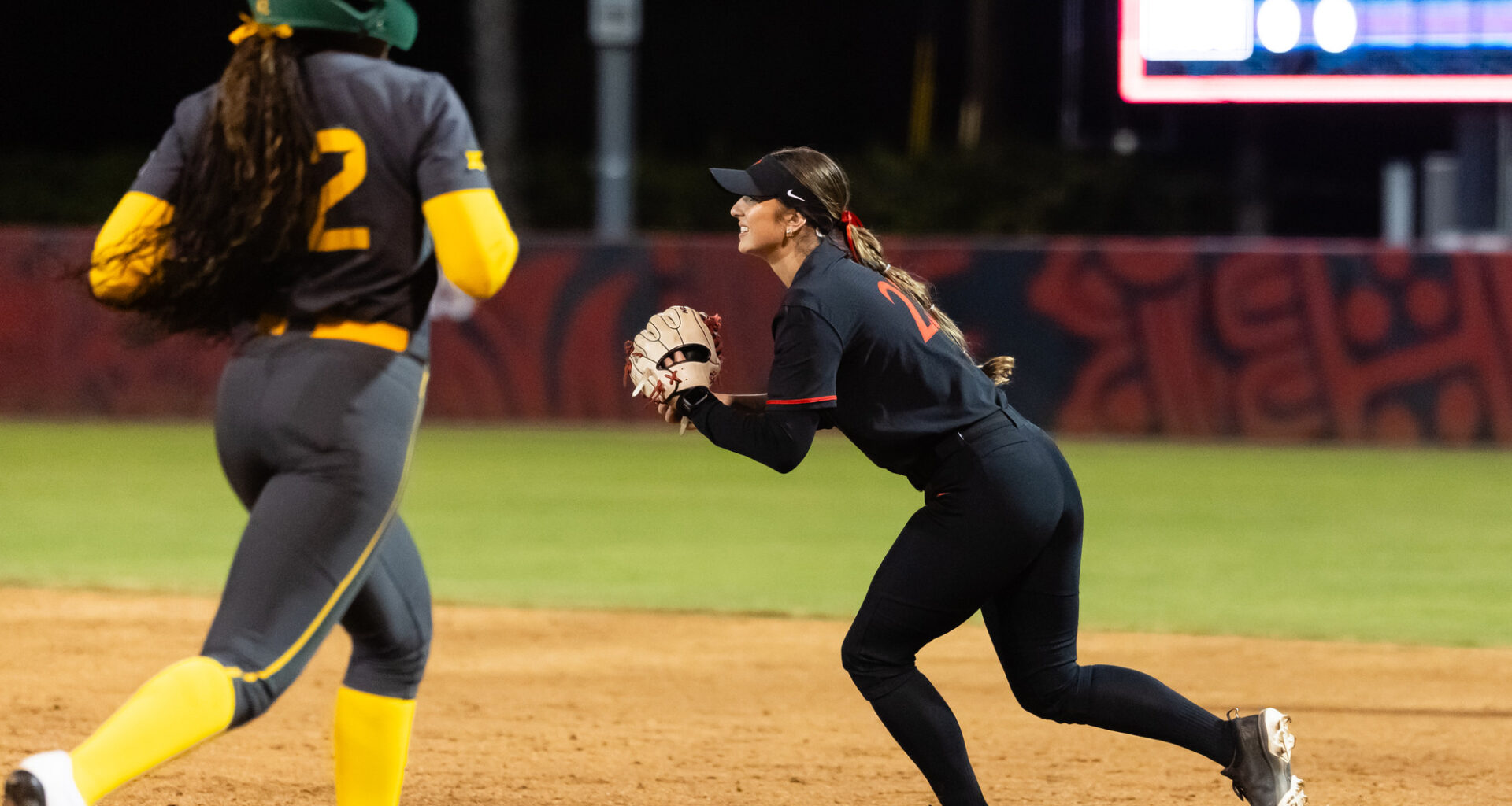Softball Takes Down New Mexico 10-3 on Sunday