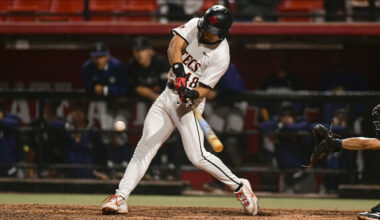 Kelly's Big Night Propels Aztecs Past UC Irvine, 8-4