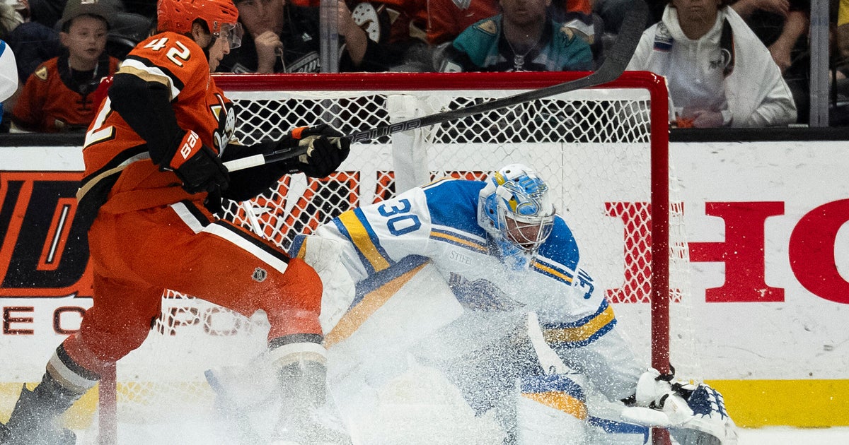 Joel Hofer makes 22 saves for 5th shutout of the season, Blues beat Ducks 4-0