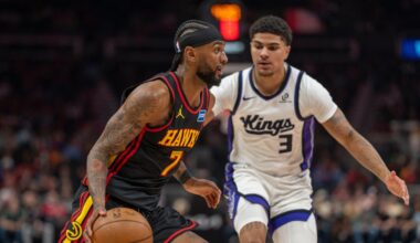 Hawks withstand fourth-quarter surge by Kings in 123-113 victory as Snyder gets 500th win