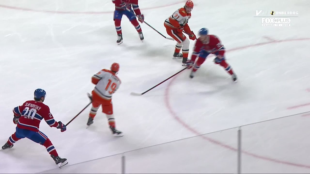 Carlsson Opens the Scoring | Anaheim Ducks