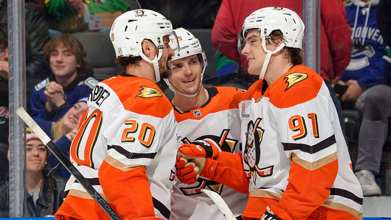 Highlights: Ducks Down Canucks 5-3