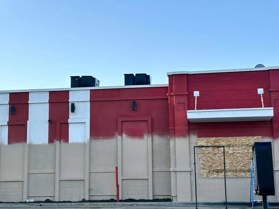 The KFC that had been at Shaw and Brawley avenues in northwest Fresno closed this week, with the building quickly boarded up and the painted over.