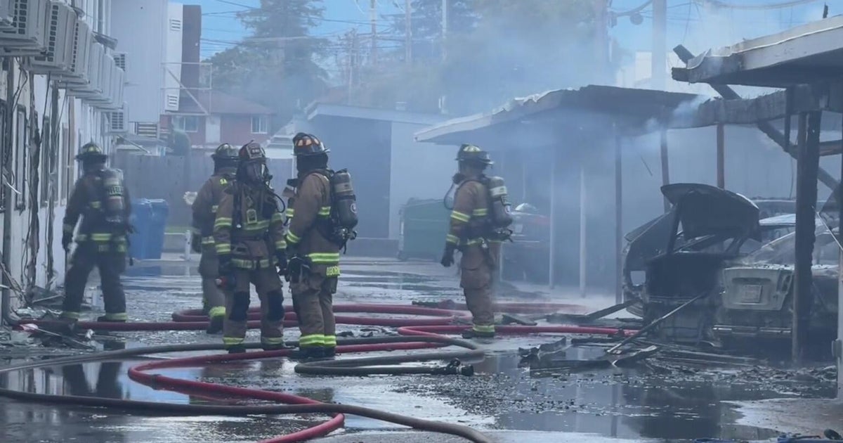 60 residents displaced following fire in Campbell apartment complex
