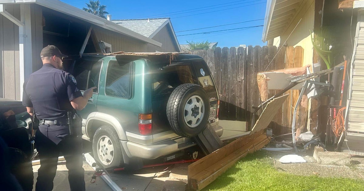 Driver suffers medical emergency before crashing into Citrus Heights home
