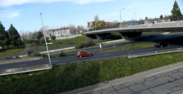 Late morning motorist travel along I-980 in Oakland, Calif., on Monday, Jan. 30, 2017. The Congress for the New Urbanism, an urban design advocacy group, is expected to release its triennial "Freeways Without a Future" report, identifying the top ten freeways nationwide that should be torn down and I-980 is expected to be on the list. (Susan Tripp Pollard/Bay Area News Group)