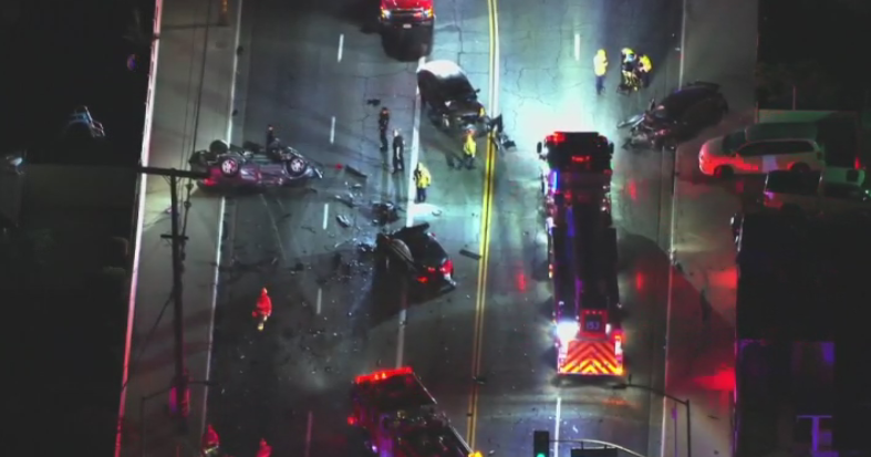 Multi-vehicle crash in San Gabriel Valley leaves 4 people injured