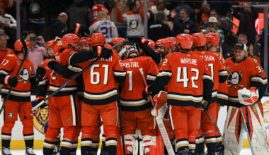 Ducks Climb Into Division Lead With Another Dramatic Win